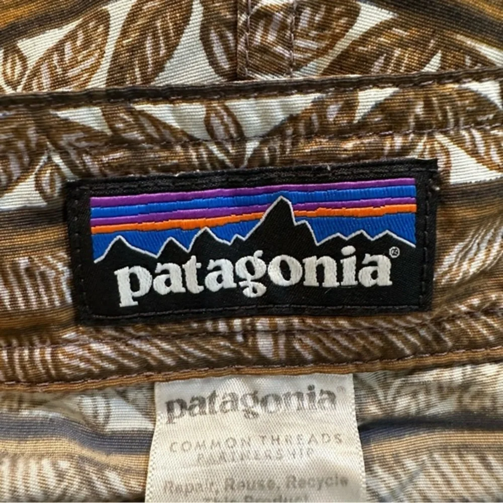 Patagonia‎ Men's Minimalist Wavefarer Board Shorts Brown Size 36